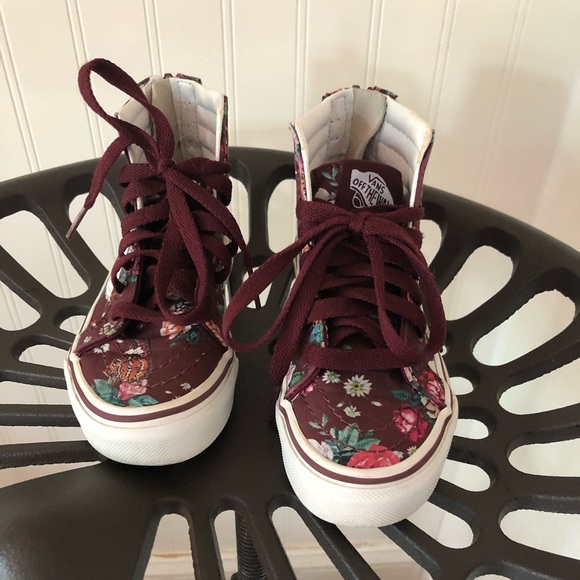 Vans - Picture 3 of 6